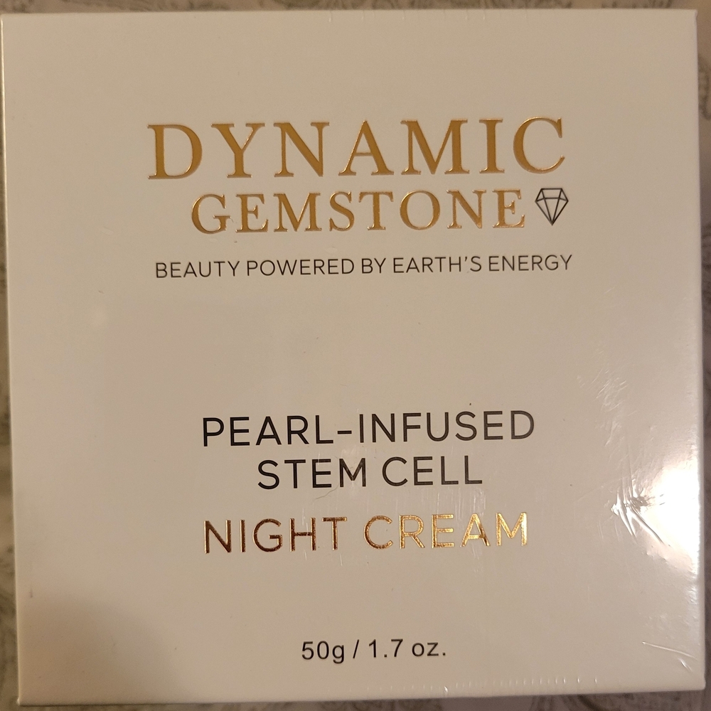 Dynamic Gemstone Pearl-Infused Night Cream